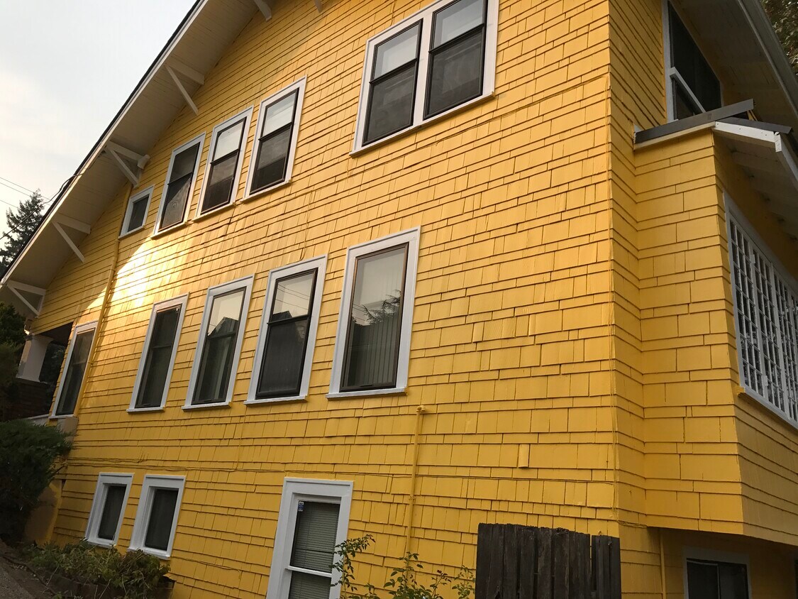 Foto del edificio - 5228 20th Ave NE
