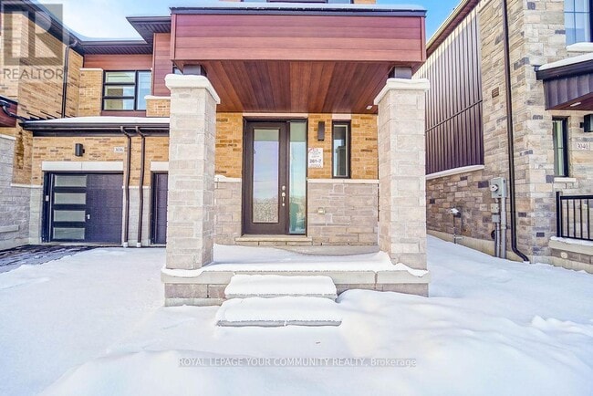 Building Photo - 3038 Sideline 16