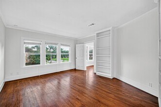 Building Photo - 1758 Hawthorne St