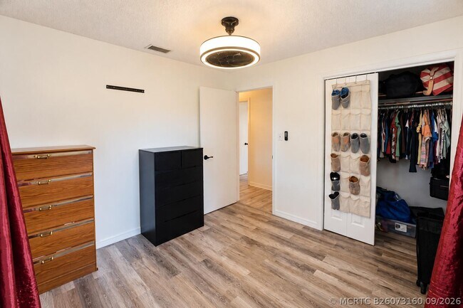Foto del edificio - 5605 Winter Garden Pkwy