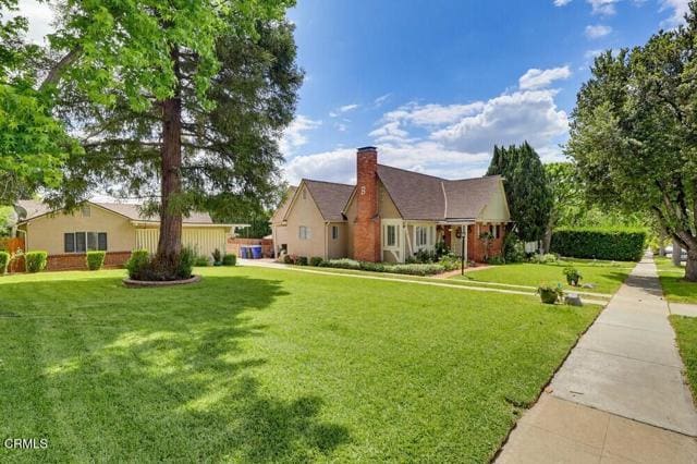 Foto del edificio - 1608 N Grand Oaks Ave