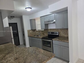 Building Photo - 311 NE 57th St