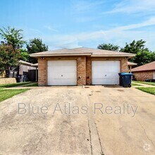 Building Photo - 6859 S Creek Dr