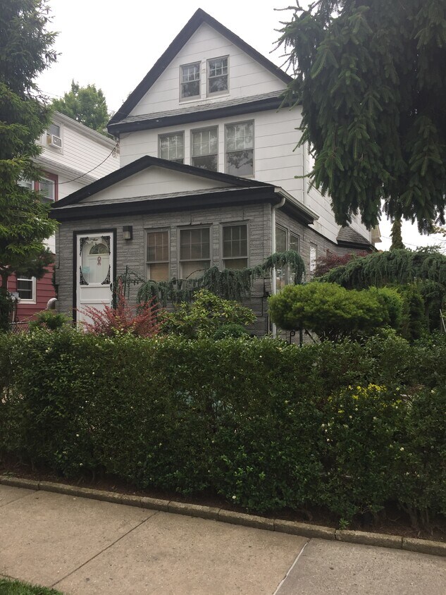 Primary Photo - 5722 138th St