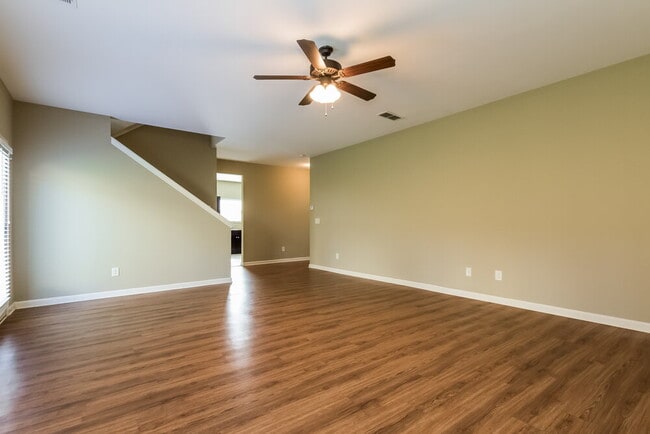 Building Photo - 44 Hamil Ct NW