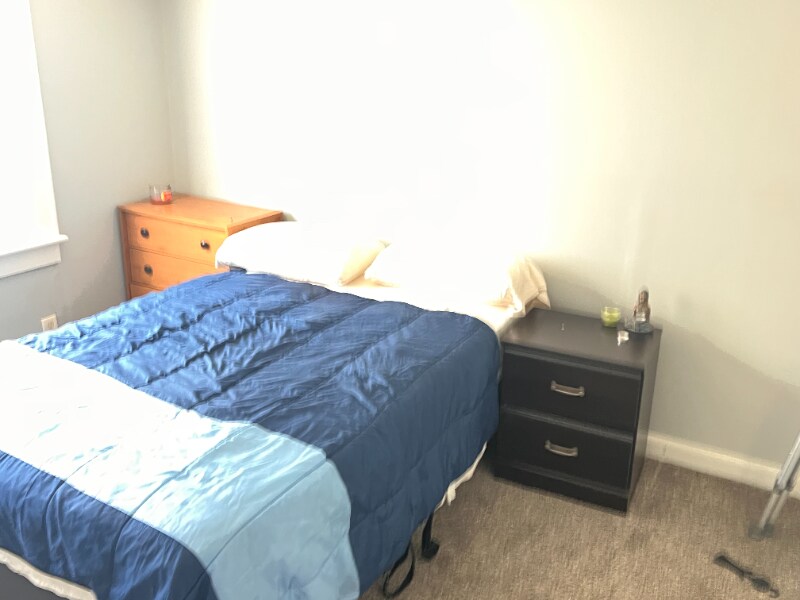 Foto principal - 6352 Edward St