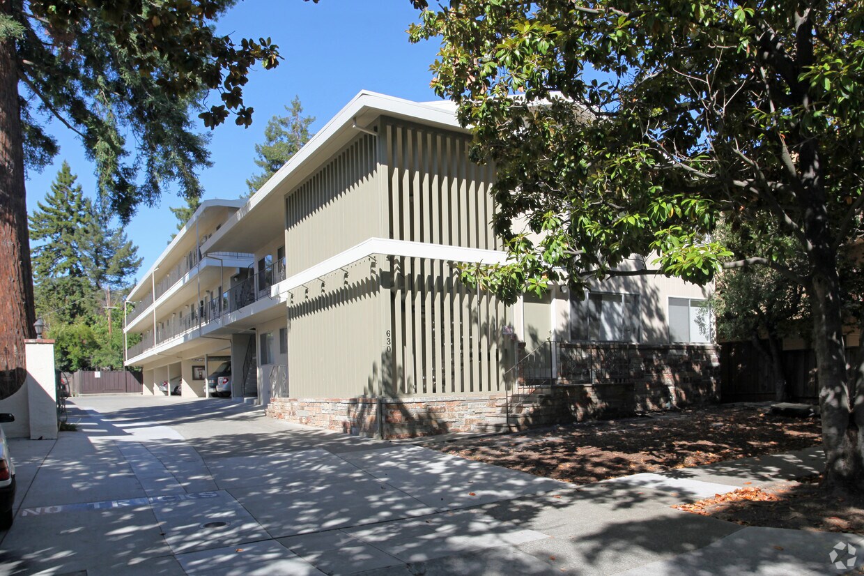 Primary Photo - 630 Prospect St