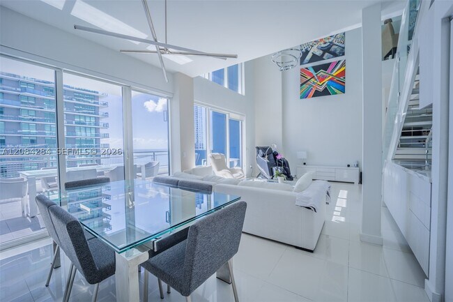 Foto del edificio - 60 SW 13th St