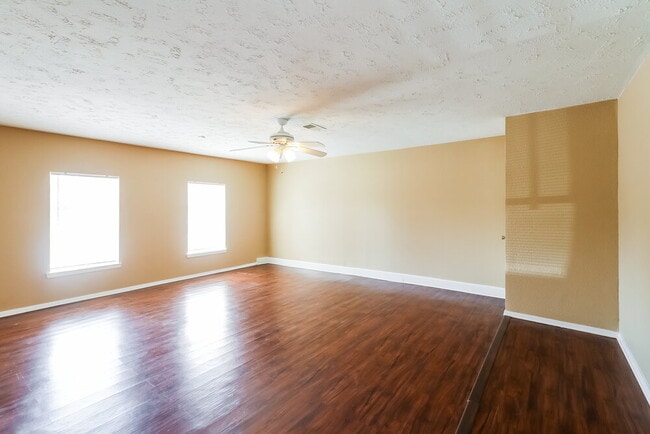 Building Photo - 13427 Boonway Dr