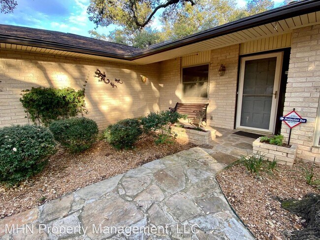Foto del edificio - 3 br, 2 bath House - 7010 Forest Way St
