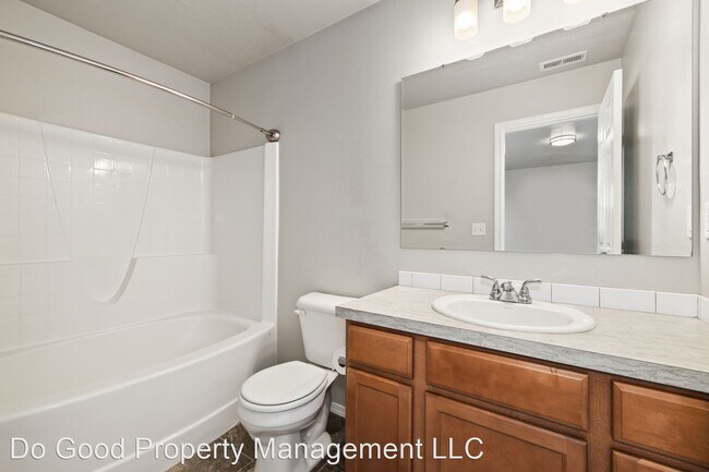 Building Photo - 4 br, 2 bath House - 4411 Newbridge St,