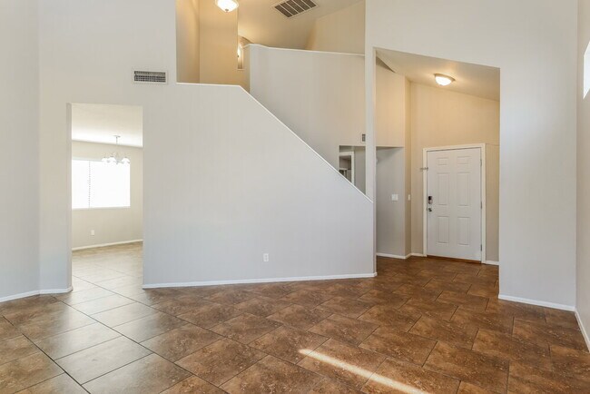 Building Photo - 11309 N 82nd Dr