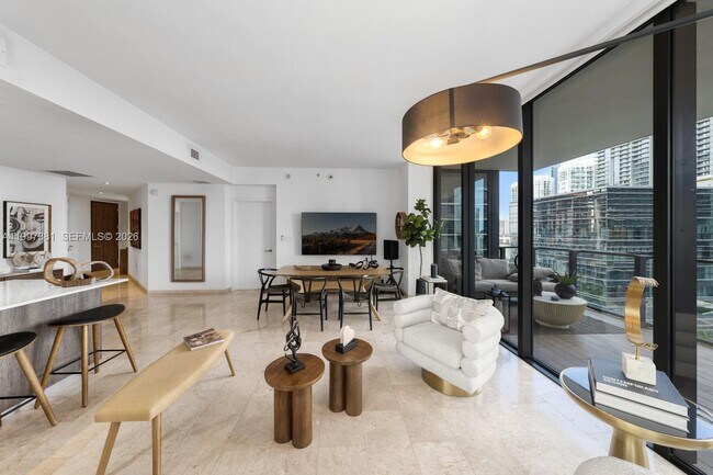 Foto del edificio - 88 SW 7th St