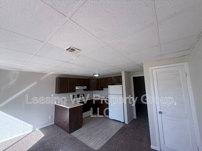 Foto del edificio - 139 Clayton Ave