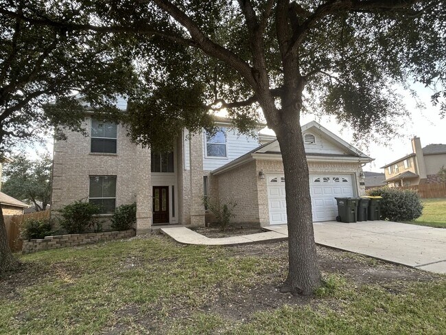 Foto del edificio - 4 Bedroom / 3.5 Bathroom beautiful house f...