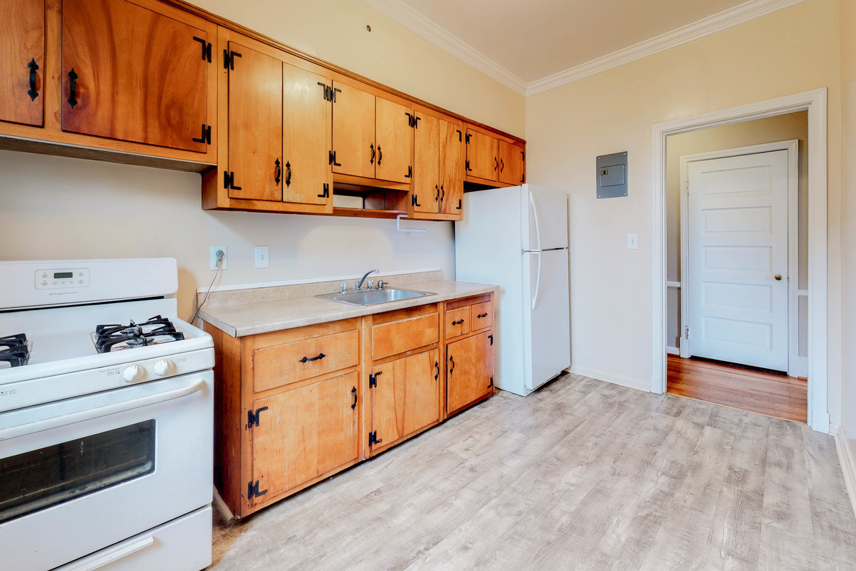 Foto principal - 4000 Fallstaff Rd