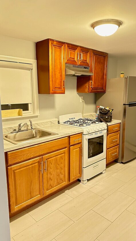 Foto principal - 6905 Bellevue Ave