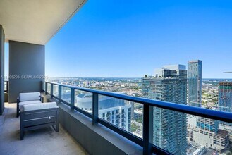 Building Photo - 159 NE 6th St