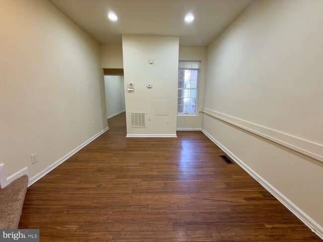 Foto del edificio - 402 E 28th St