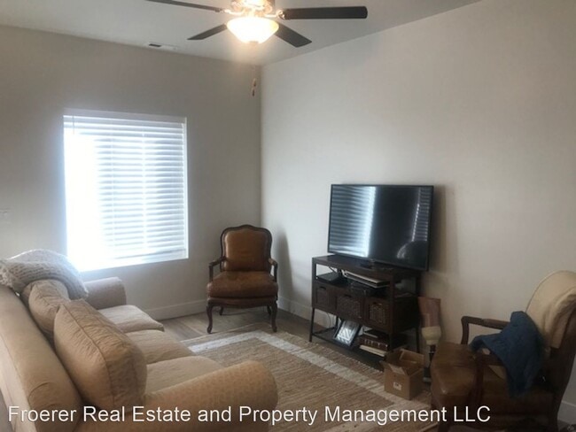 Building Photo - 3 br, 2.5 bath House - 335 N 100 W