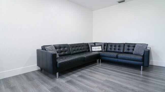Foto del edificio - 15330 SW 134th Pl