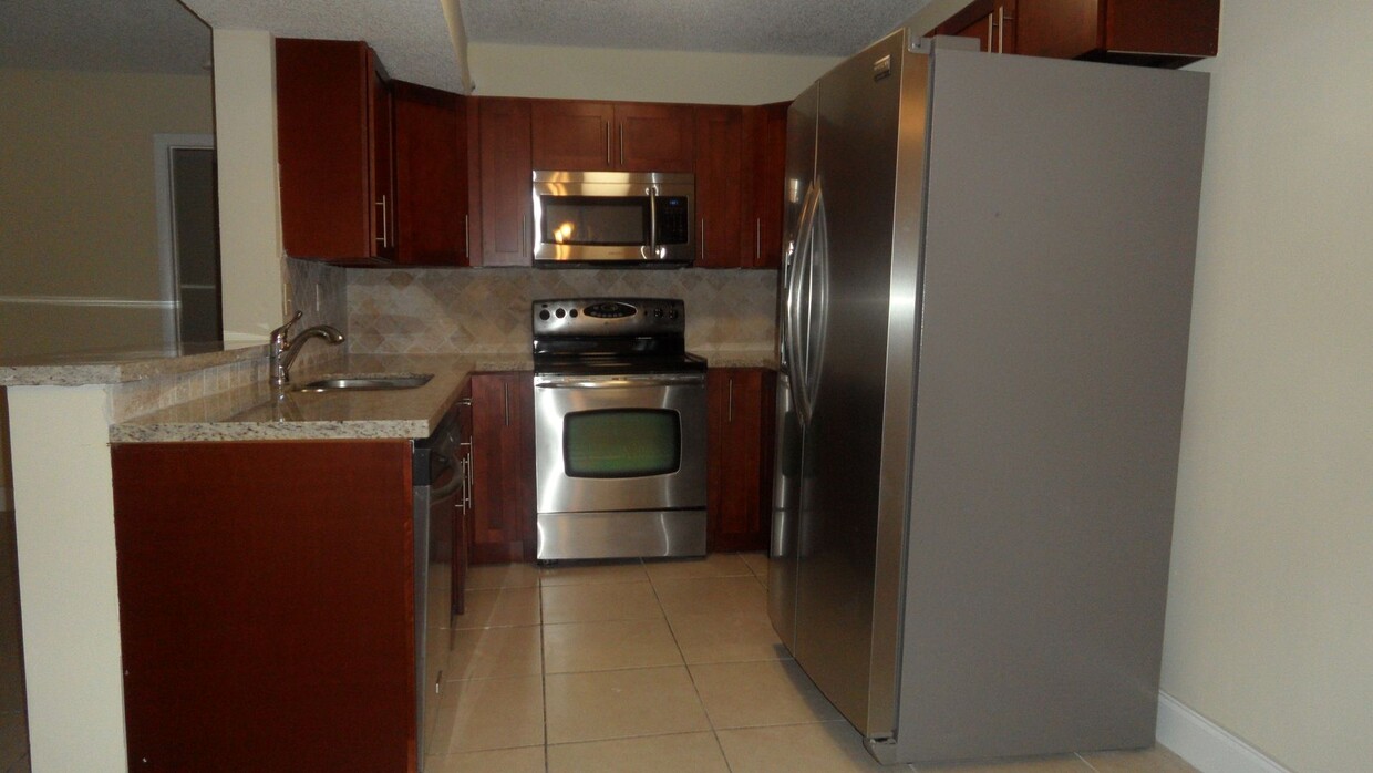 Primary Photo - 2BED/2BATH Pembroke Pines condo available ...