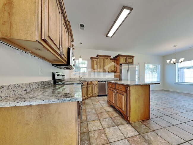 Building Photo - 13136 Braybourne Pkwy