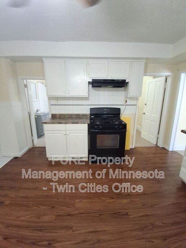 Foto del edificio - 415 Jessamine Ave E