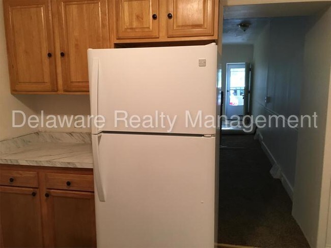 Building Photo - Nice 2 bedroom City rowhome