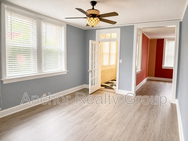 Building Photo - 1008 Westover Ave