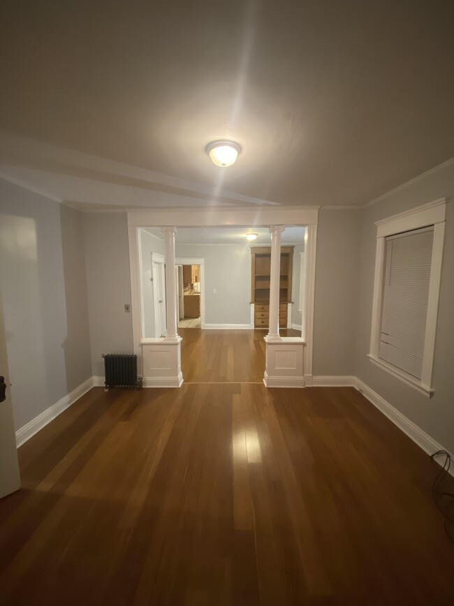 Living Room Looking Into Dining Room - 975-1 Middlesex St