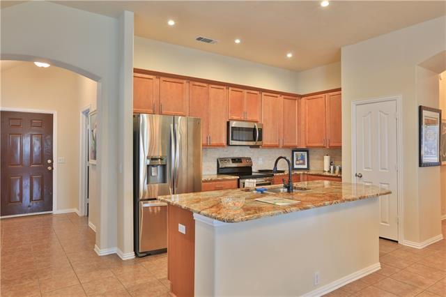 Building Photo - 2209 Kingsdale Ct