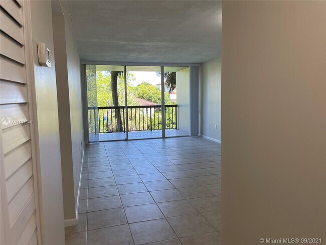 Foto del edificio - 10815 SW 112th Ave