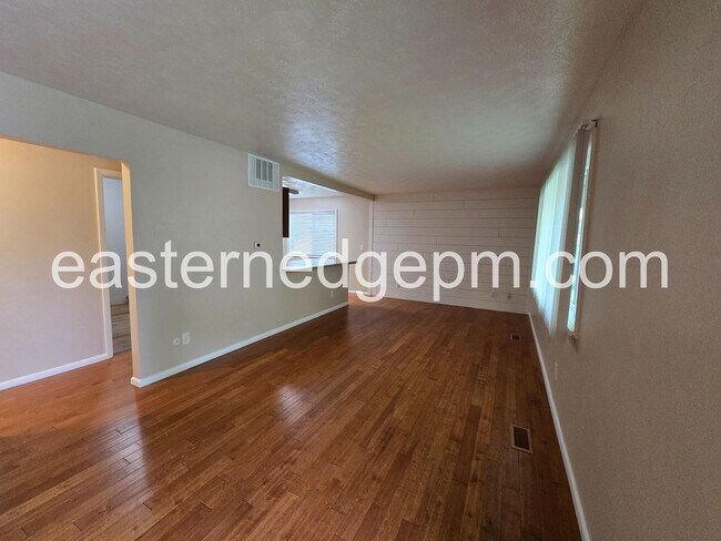 Foto del edificio - 338-338 NW 7th St