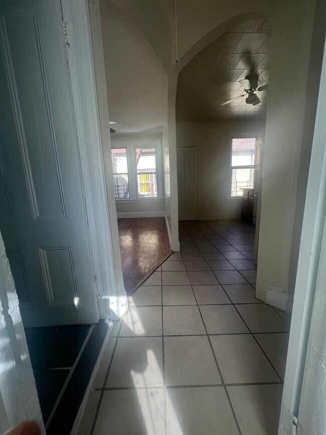 Entryway - 16 S High St
