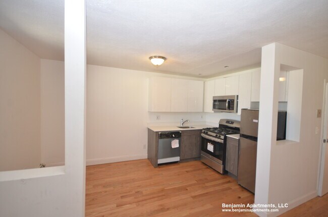 Building Photo - 67 Shawmut St