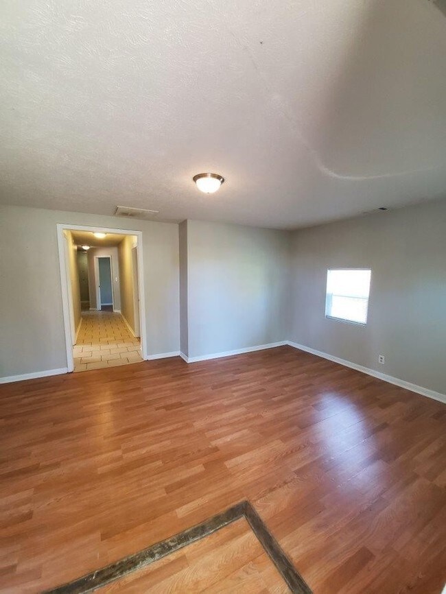 Building Photo - 4819 W Raymond Street, Indianapolis, IN 46241