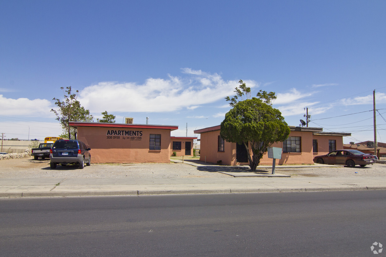 Building Photo - 3130 Dyer St