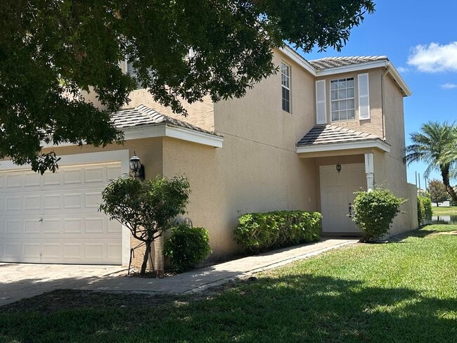 Building Photo - 127 Lancaster Way