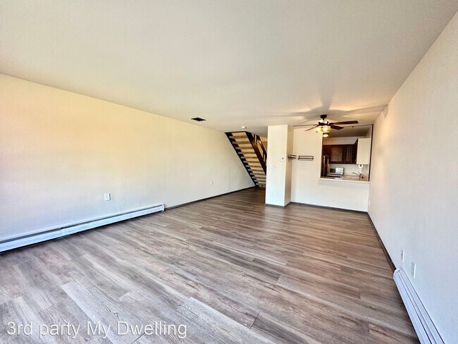 Foto del edificio - 2 br, 1.5 bath House - 11958 W Mill Rd. #16
