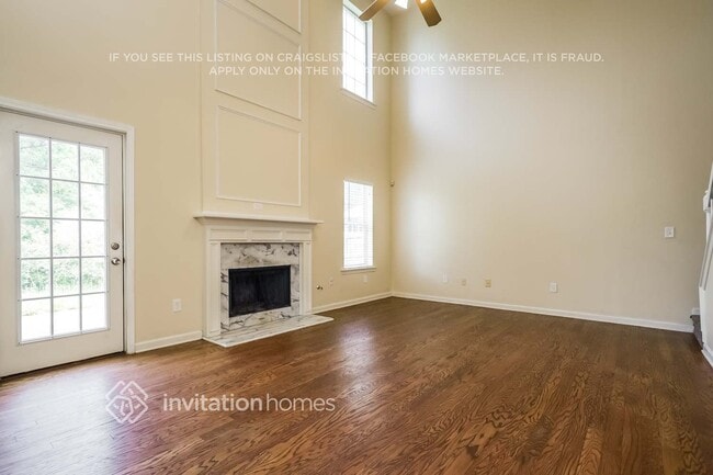Building Photo - 352 Jasmine Dr