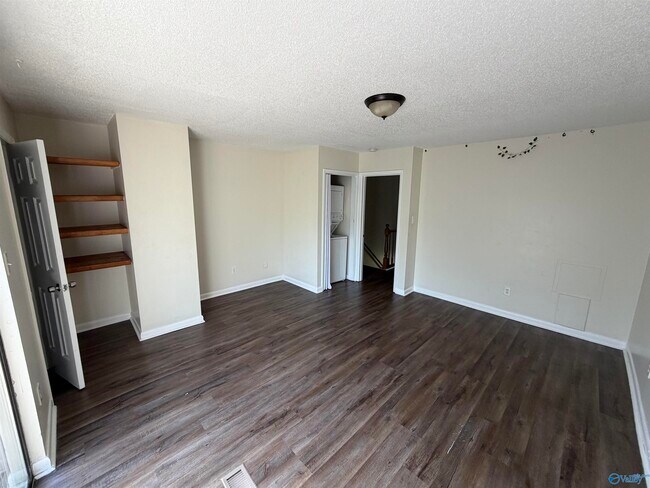 Foto del edificio - 4931 Cotton Row NW