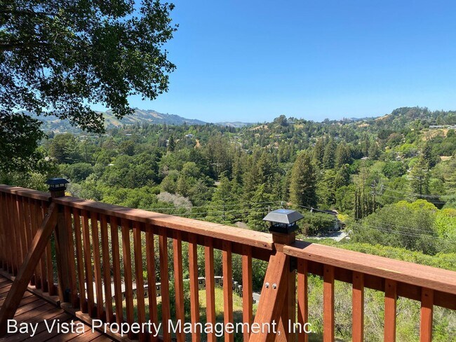 Foto del edificio - 4 br, 2 bath House - 23 Hall Drive