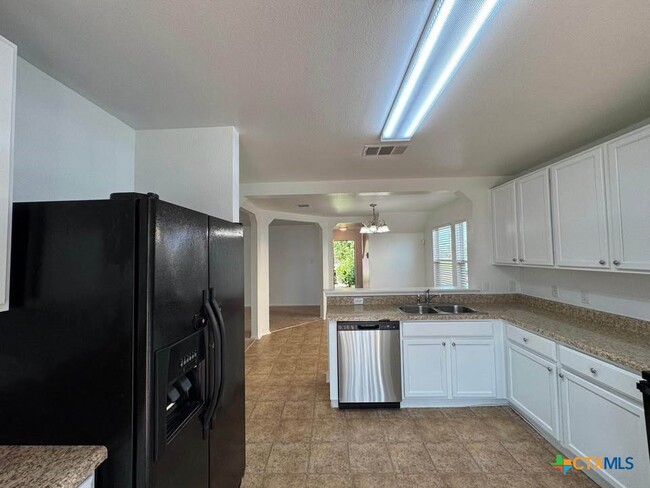 Building Photo - 102 W Orion Dr