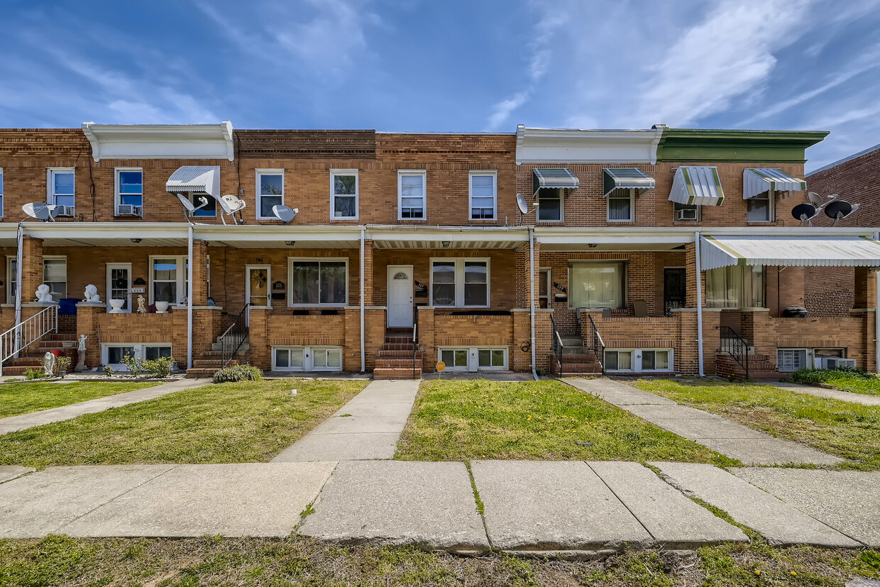 Front View - 327 Elrino St