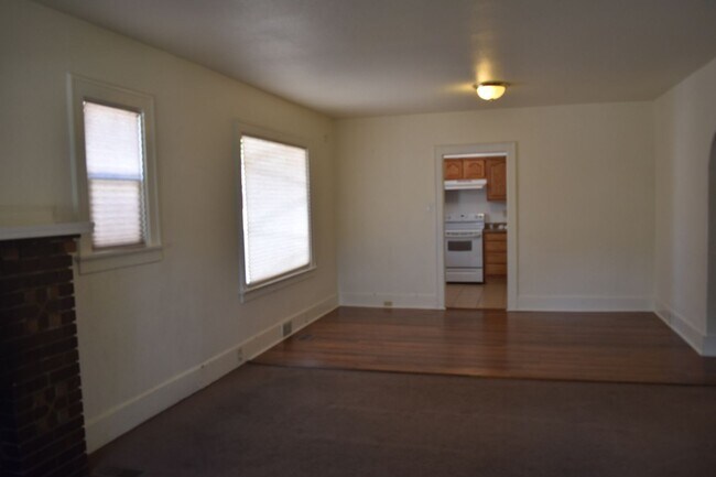 Building Photo - 1420 Carteret Ave
