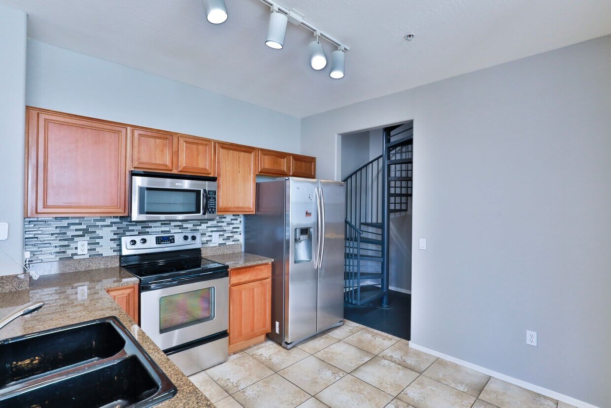 2 bed 2 bath Condo in Phoenix Condo for Rent in Phoenix, AZ