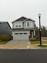 Building Photo - 13301 NE 109th Wy