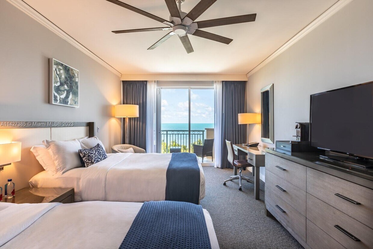 Foto principal - 455 Grand Bay Dr
