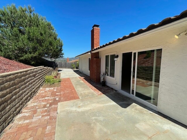 Foto del edificio - 726 Honeydew Ln
